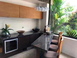 VILLA DE VENTA UBICADA EN LOS PRIMEROS KILOMETROS, VÍA SAMBORONDON
