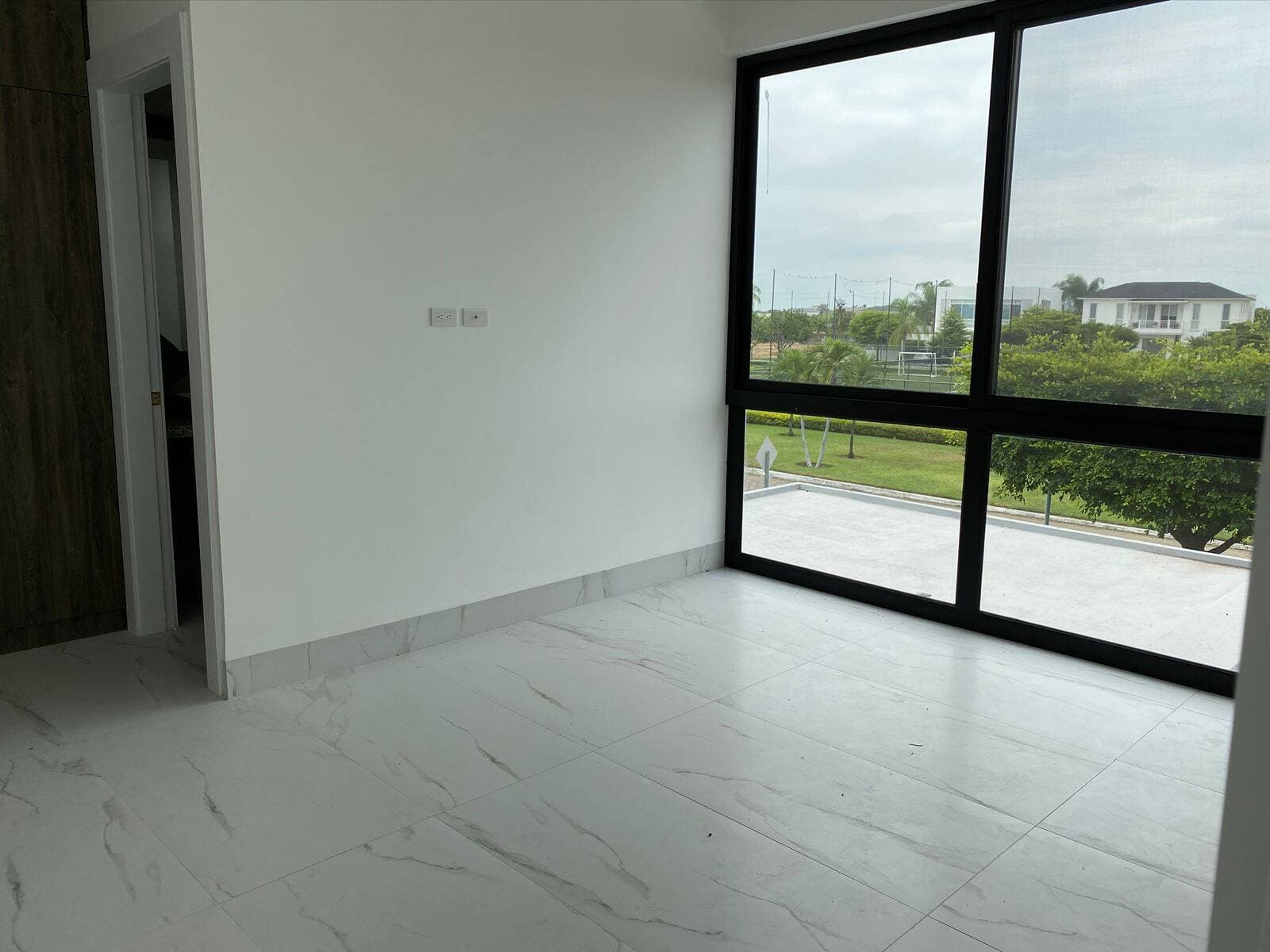 VILLAS A LA VENTA EN ISLA MOCOLI, VÍA SAMBORONDON — foto 13