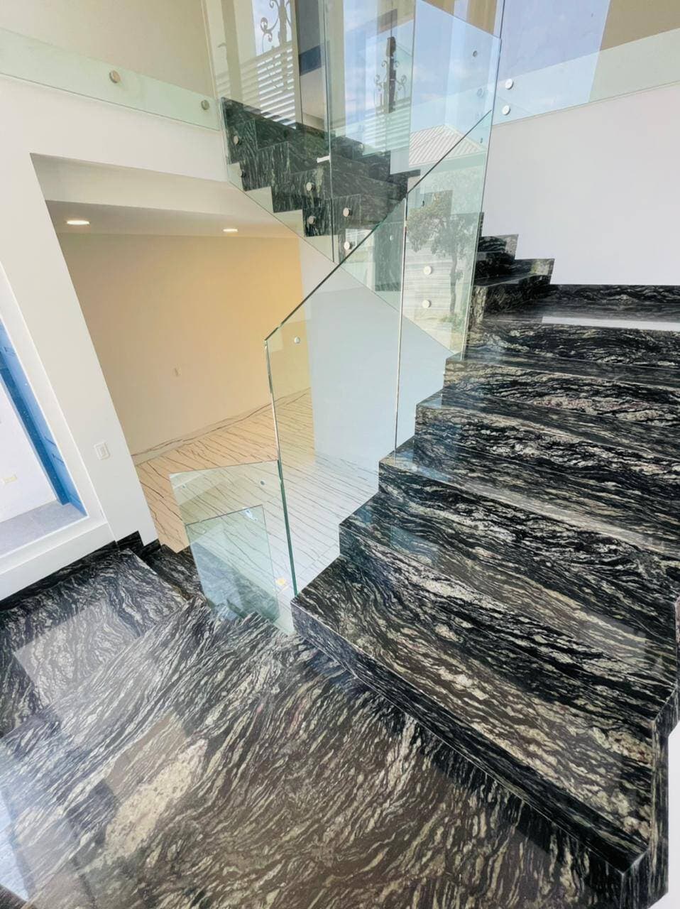 VILLA CON ACABADOS MODERNOS DE VENTA EN MOCOLI — foto 13