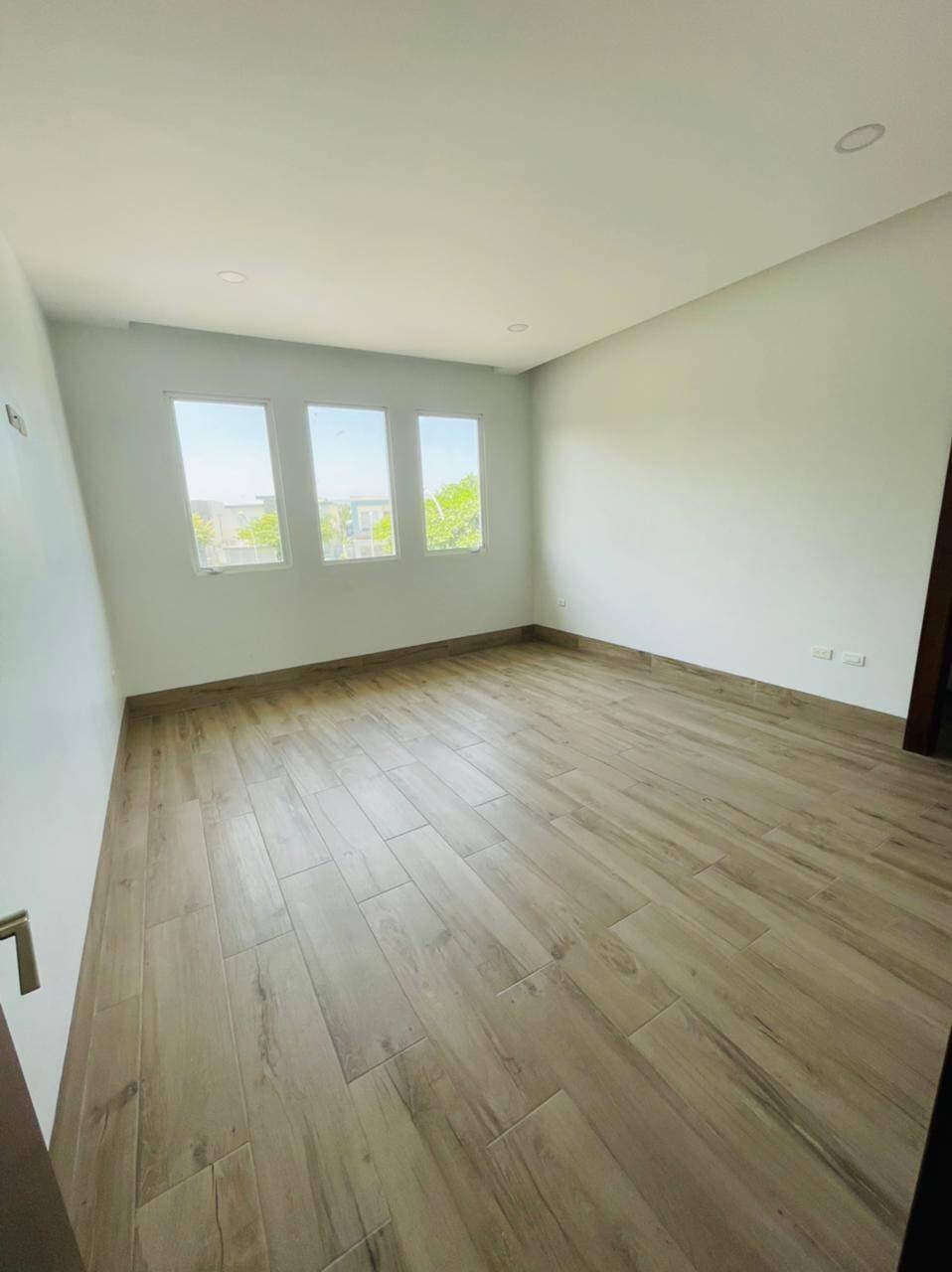 VILLA CON ACABADOS MODERNOS DE VENTA EN MOCOLI — foto 15
