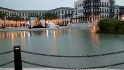 LINDA VILLA DE VENTA EN PLAZA LAGOS AL CANAL