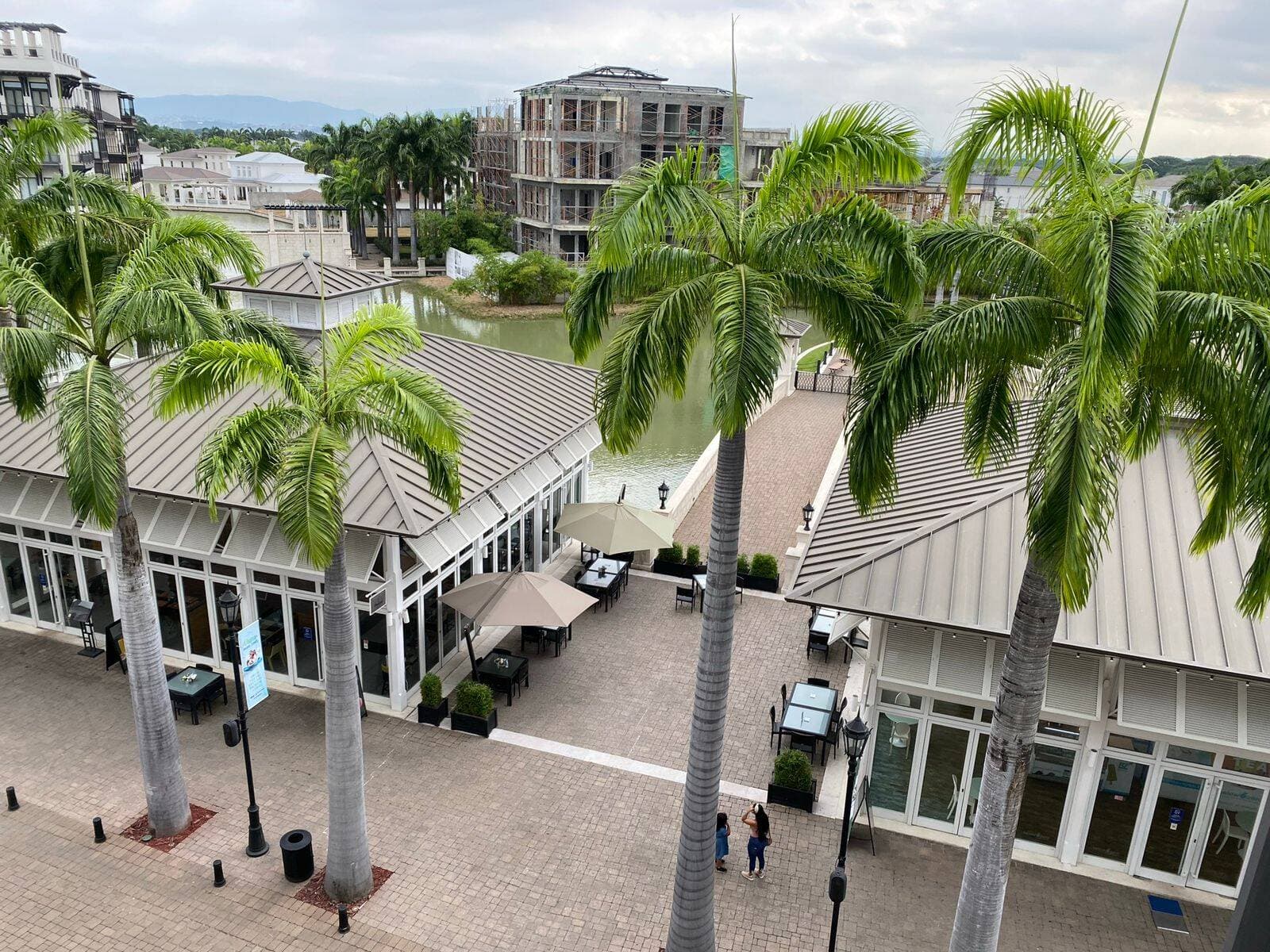 LINDA VILLA DE VENTA EN PLAZA LAGOS AL CANAL — foto 4