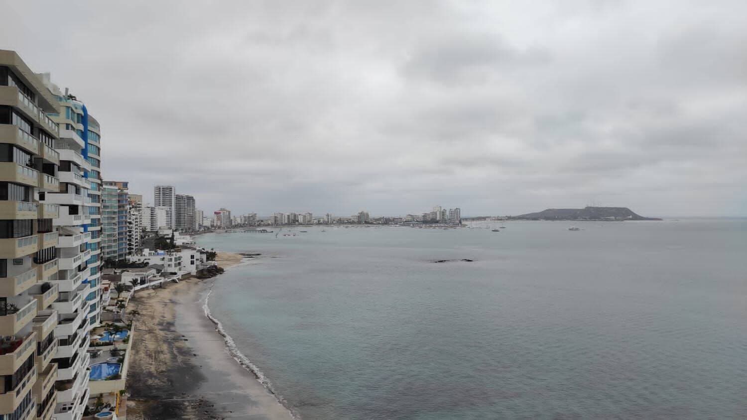 DEPARTAMENTO DE VENTA AL PIE DE LA PLAYA EN SAN LORENZO — foto 6