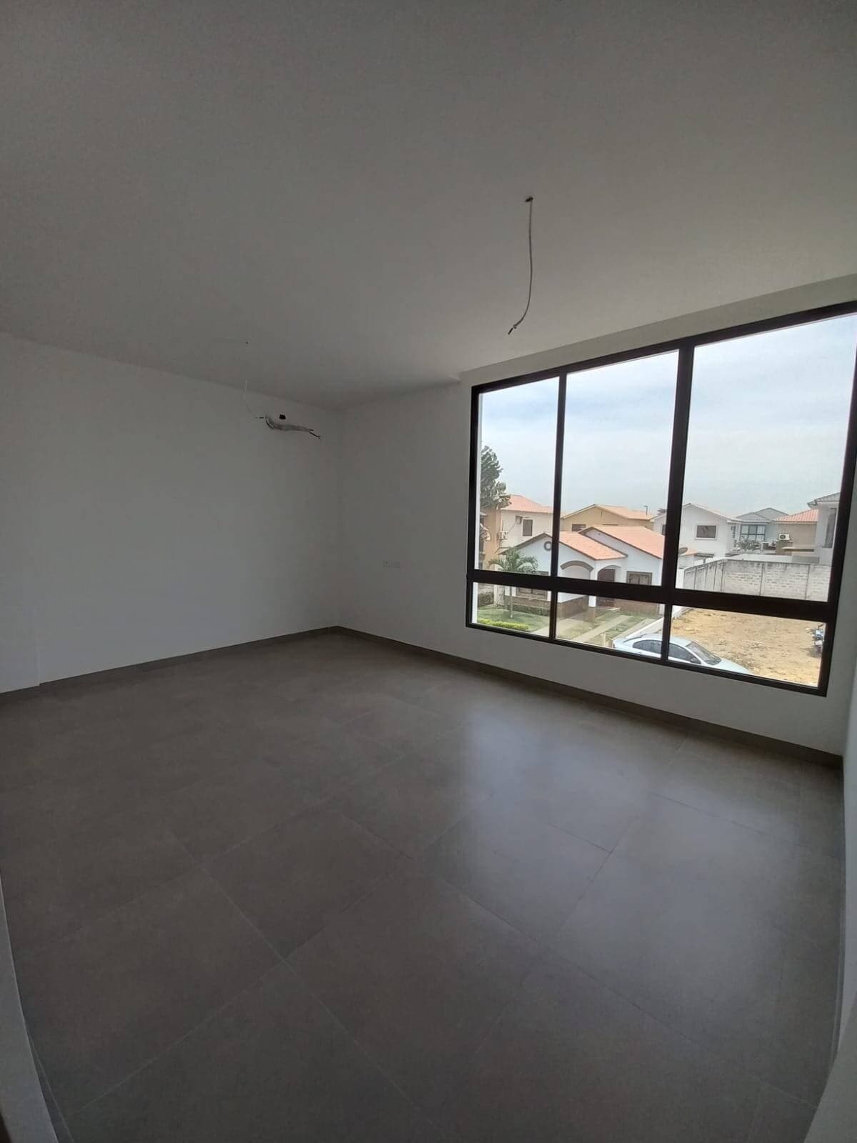 CASA MEDIANERA DE VENTA EN CIUDAD CELESTE — foto 4