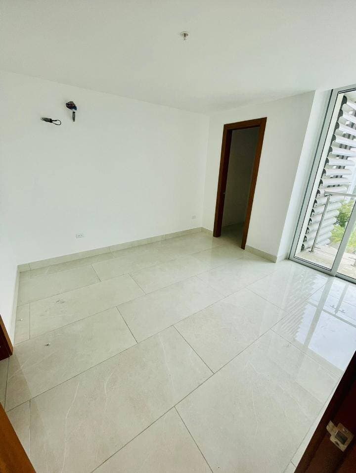 LINDO DEPARTAMENTO CON VISTA AL RIO A LA VENTA — foto 4