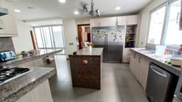 CASA MODERNA DISPONIBLE DE VENTA O ALQUILER, MOCOLI
