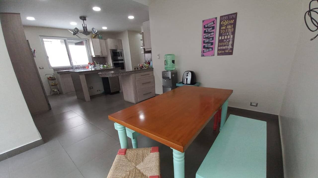 CASA MODERNA DISPONIBLE DE VENTA O ALQUILER, MOCOLI — foto 2