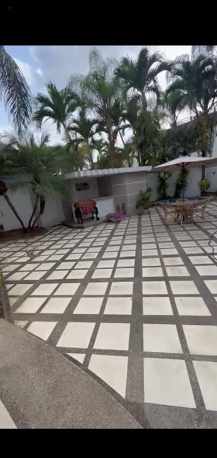 VILLA A LA VENTA UBICADA EN LA UR. SAN ISIDRO, SAMBORONDON — foto 11