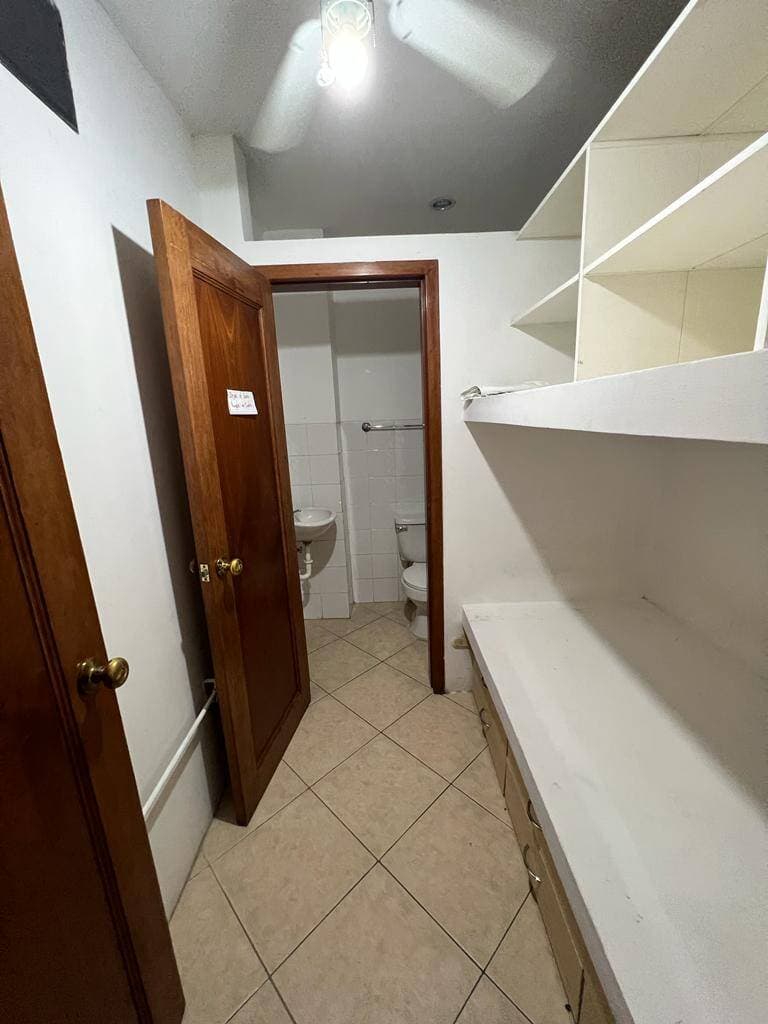 DEPARTAMENTO DE ALQUILER EN BOSQUES DE CASTILLA AV. SAMBORONDON — foto 3
