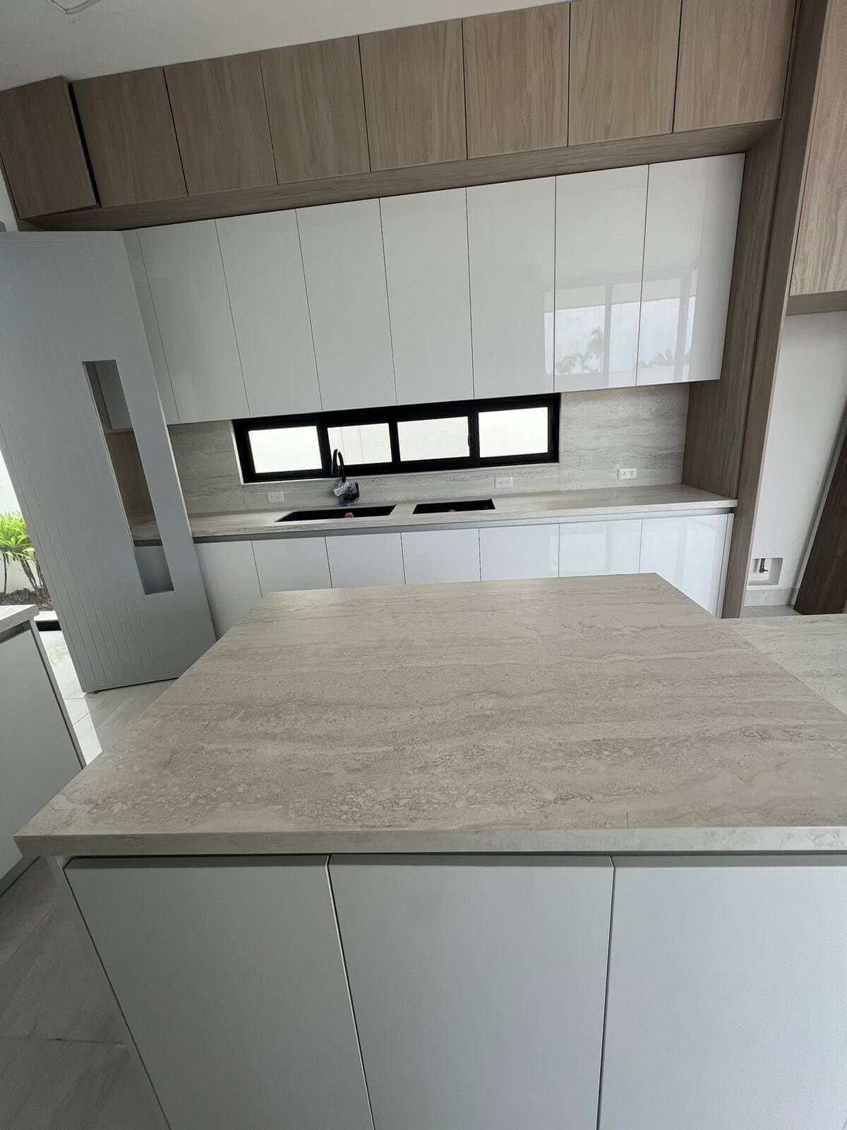 ESPECTACULAR CASA DE ESTRENO AL LAGO EN PACIFICA — foto 9