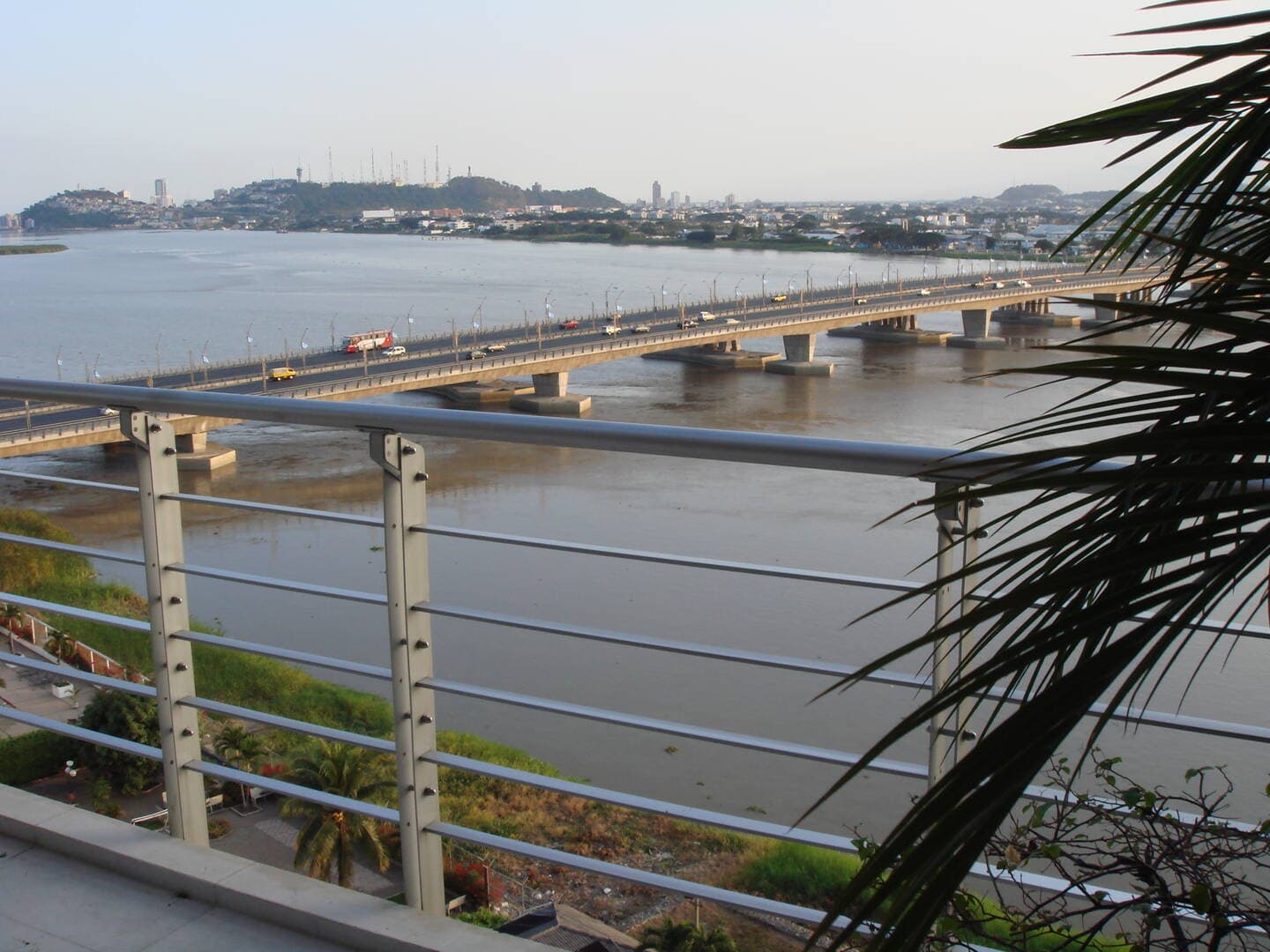 DEPARTAMENTO A LA VENTA CON LINDA VISTA AL RIO — foto 1