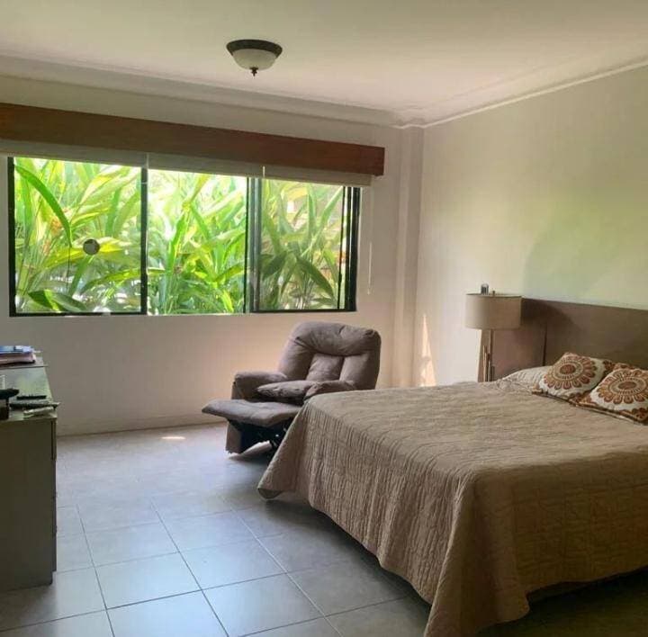 CASA DE UNA PLANTA A LA VENTA URB. TENIS — foto 7