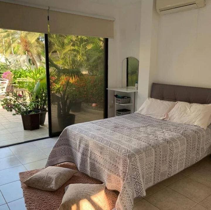 CASA DE UNA PLANTA A LA VENTA URB. TENIS — foto 5