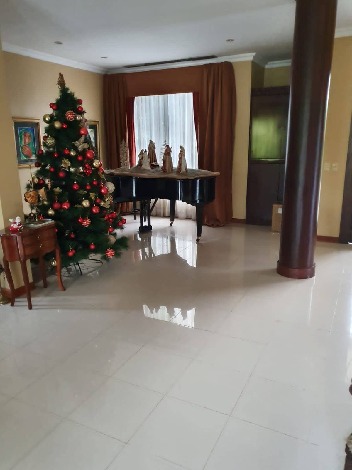 VILLA EN VENTA EN LOS PRIMEROS KILOMETROS, AV. SAMBORONDON — foto 7