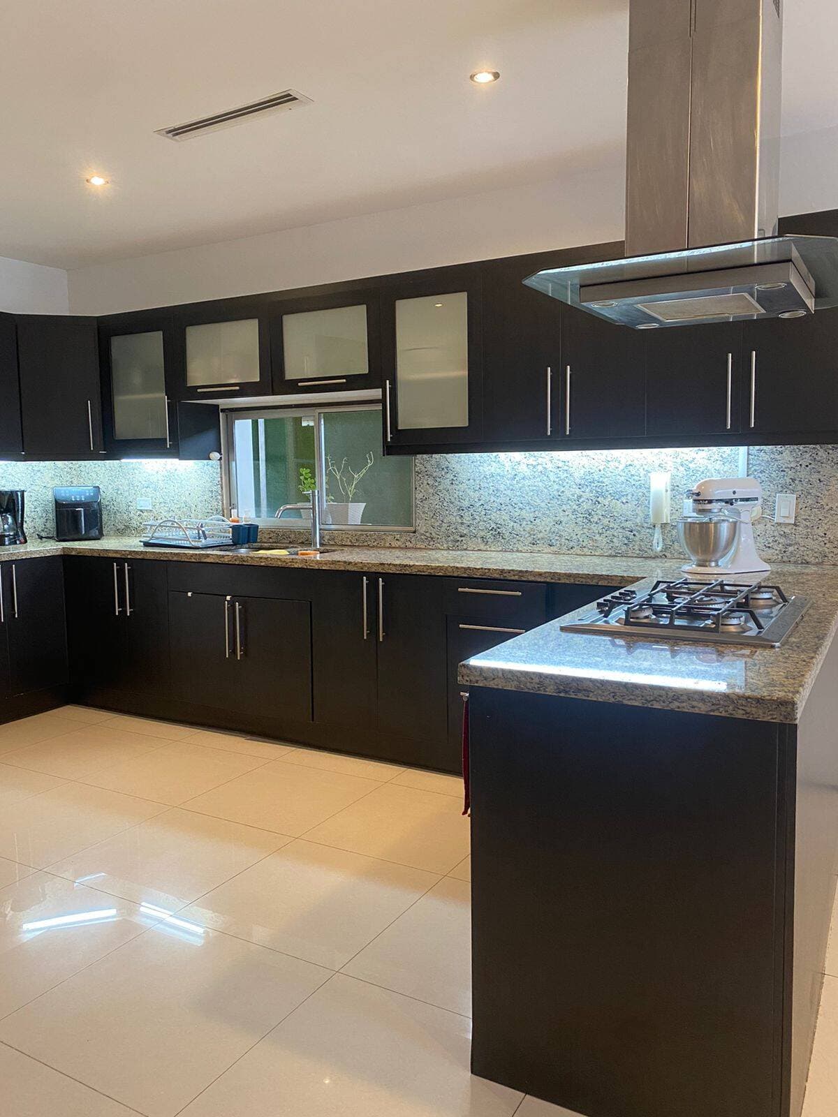 LINDA VILLA MODERNA EN LA ISLA MOCOLI, AV. SAMBORONDON — foto 2