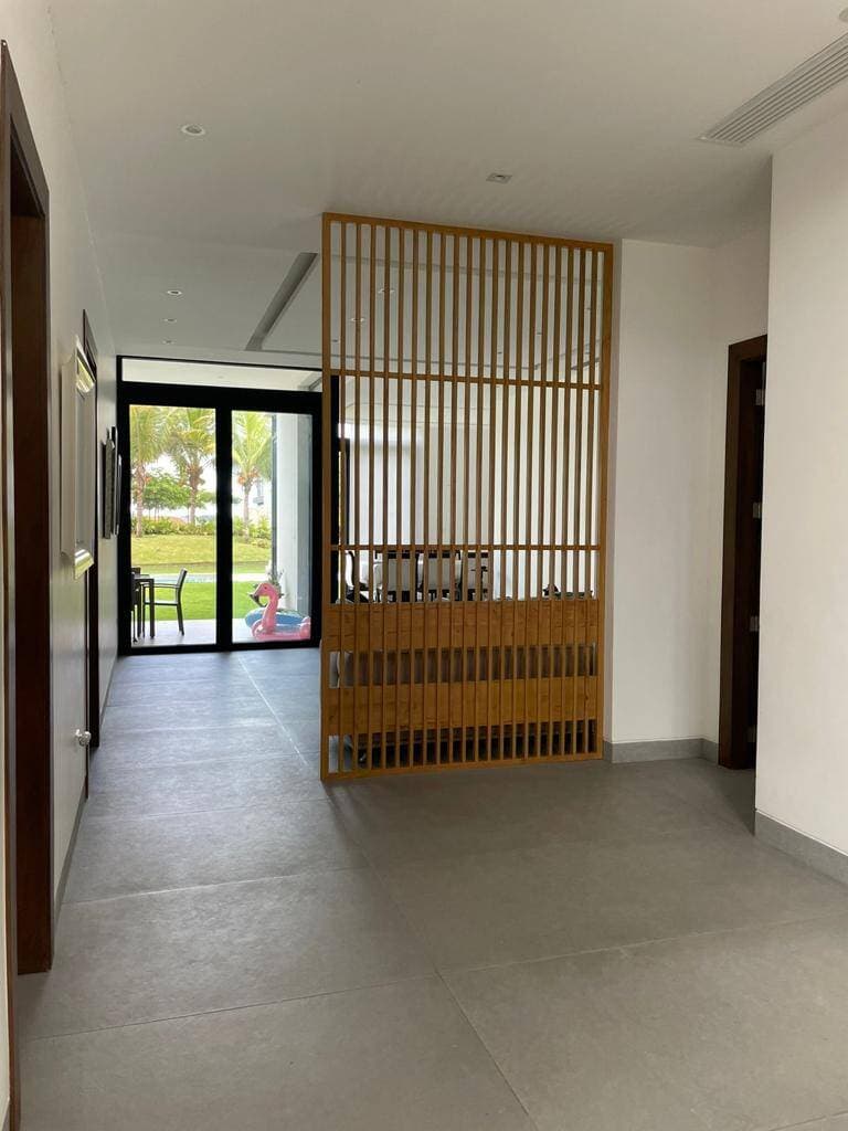 VILLA AL LAGO EXCLUSIVA EN ISLA MOCOLI A LA VENTA — foto 13