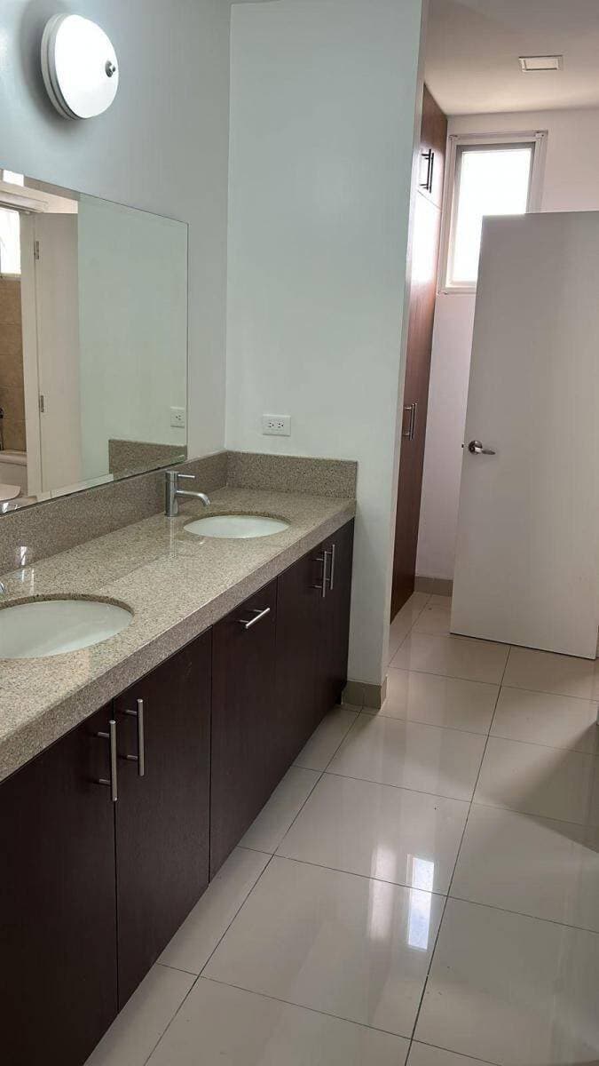 DEPARTAMENTO DE VENTA O ALQUILER KM 5.5, SAMBORONDON — foto 3