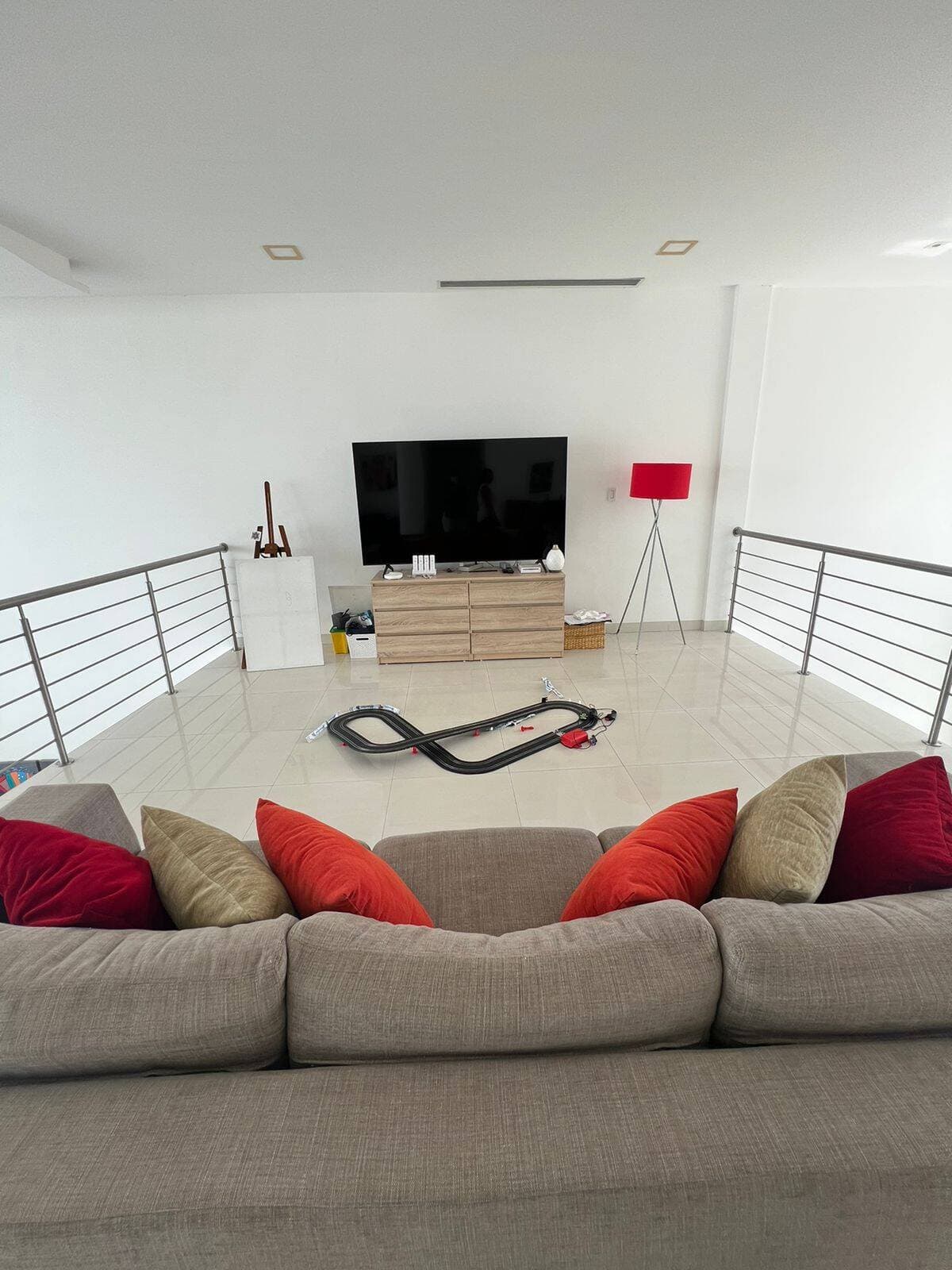 LINDA VILLA AL RIO DISPONIBLE EN ALQUILER — foto 9