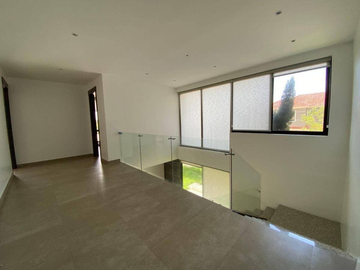 LINDA VILLA NUEVA A LA VENTA EN VISTA SOL — foto 8