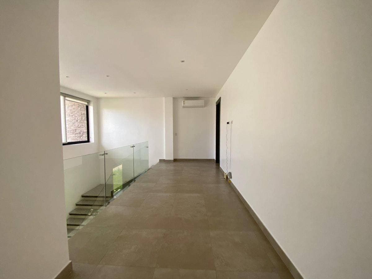 LINDA VILLA NUEVA A LA VENTA EN VISTA SOL — foto 6