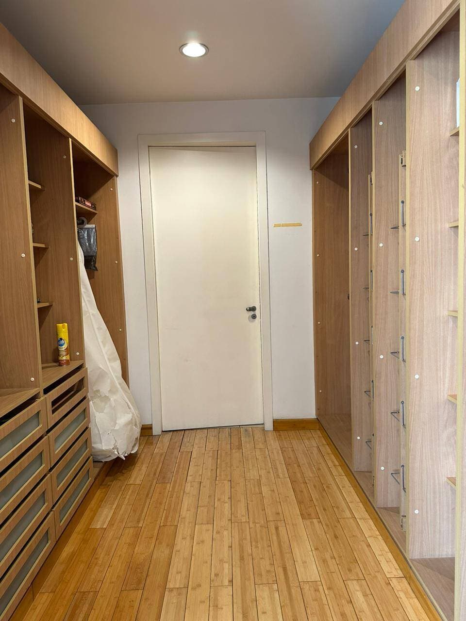 LINDA VILLA MODERNA CON VISTA AL LAGO EN VENTA — foto 13