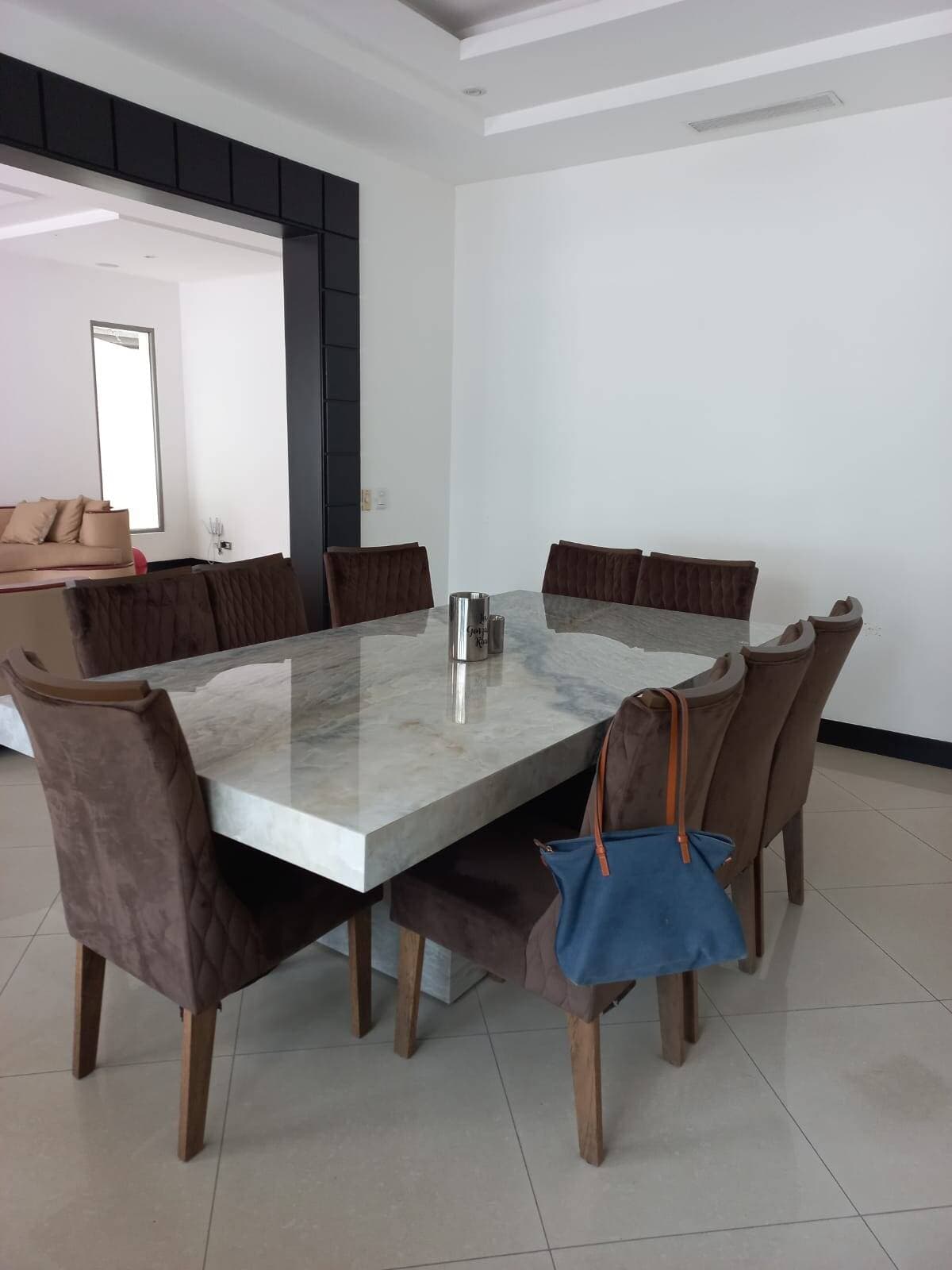 LINDA VILLA EN ALQUILER AV. SAMBORONDON — foto 3
