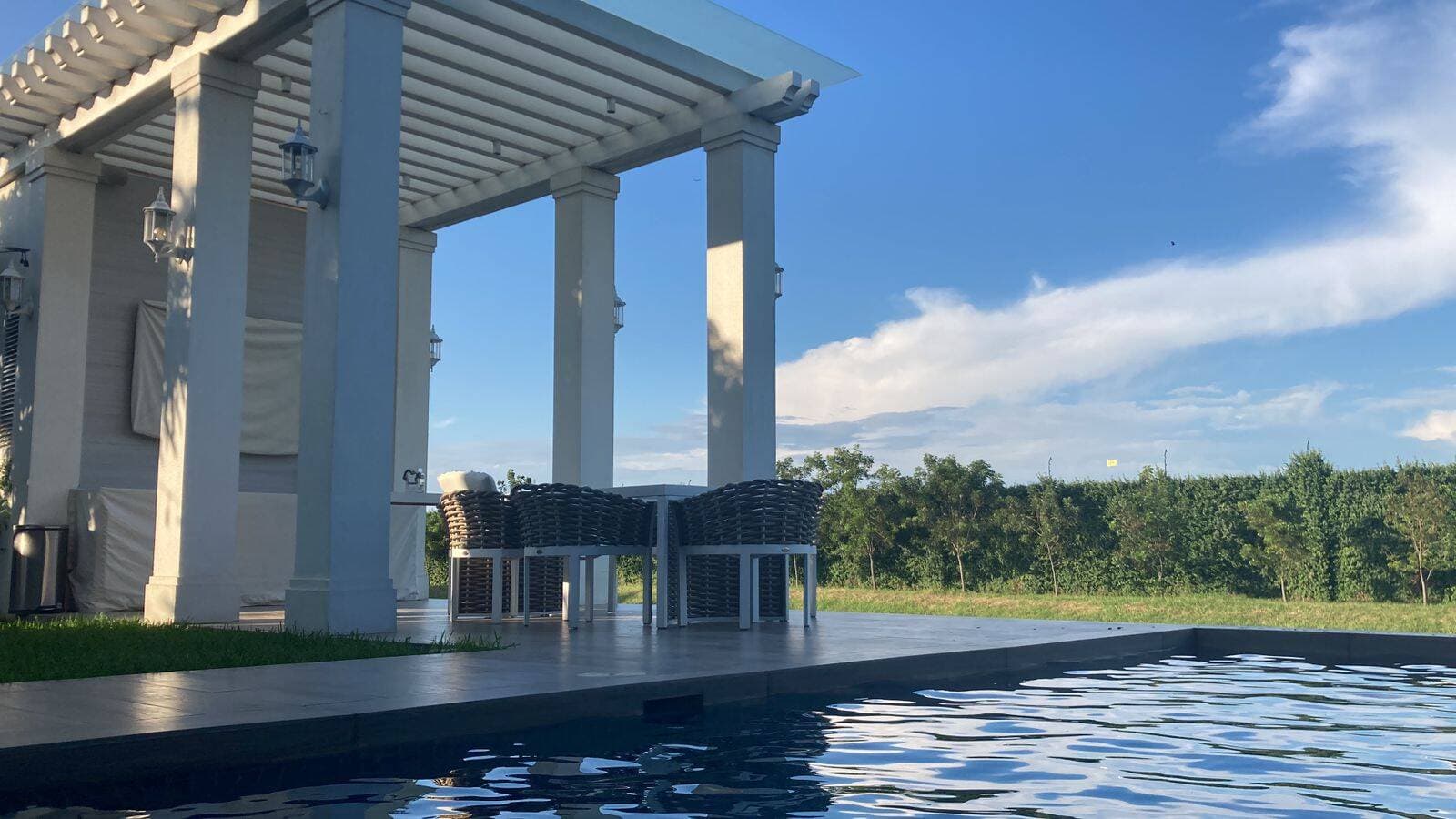 CASA AL LAGO EN ALQUILER, KM 9 SAMBORONDON — foto 6
