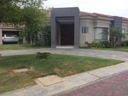 VILLA DISPONIBLE A LA VENTA KM 4.5 VIA SAMBORONDON
