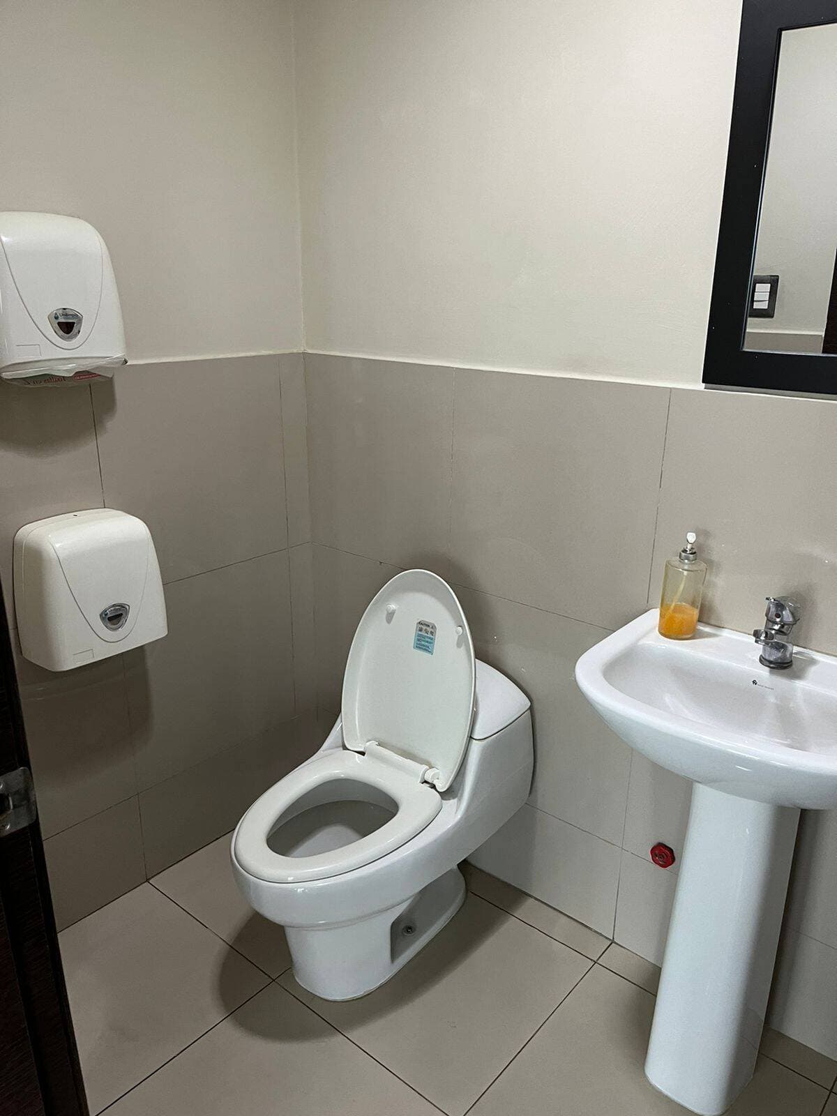 OFICINA EN VENTA EDIFICIO CITY OFFICE NORTE DE GUAYAQUIL — foto 6