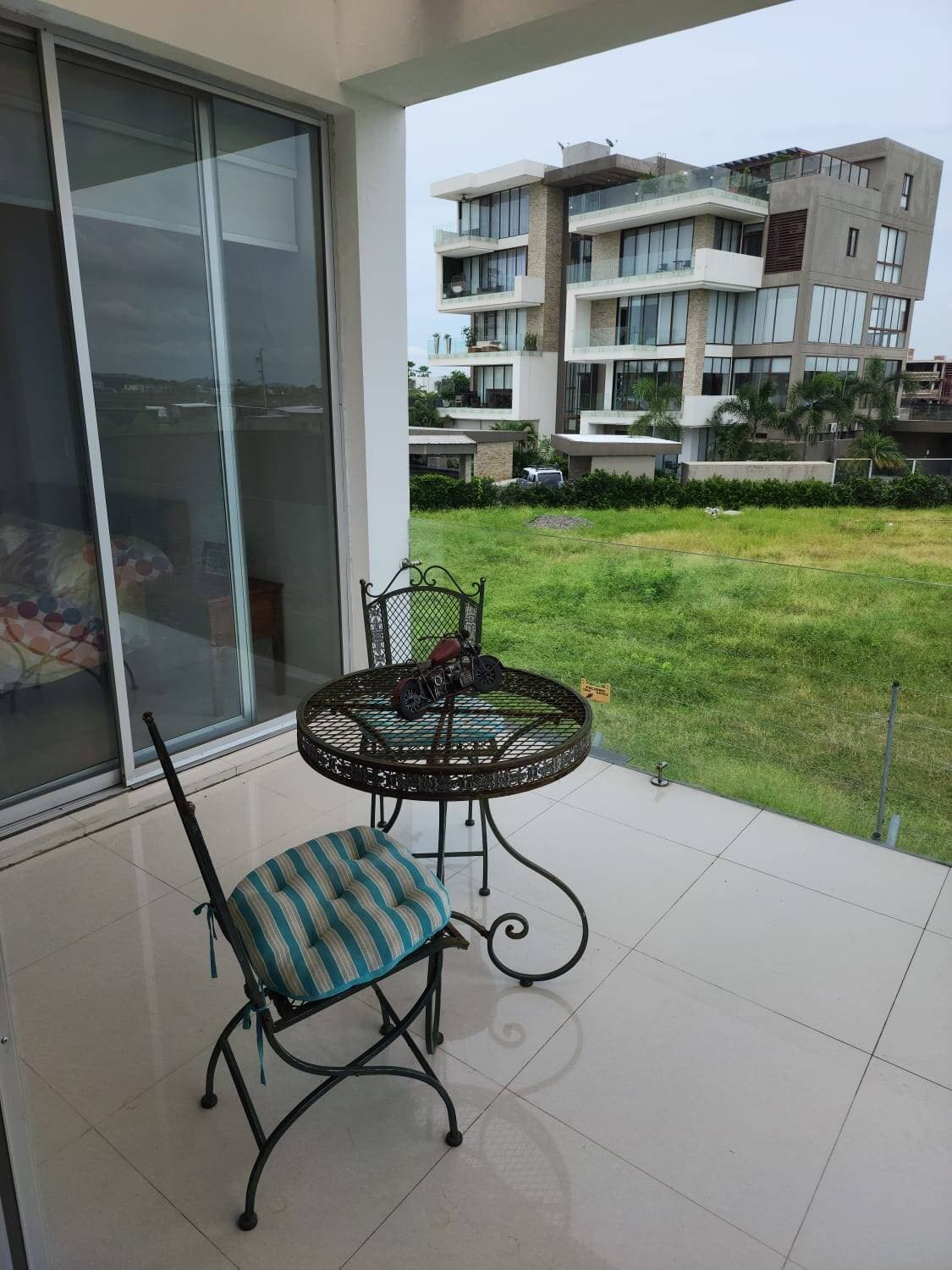 VILLA EN VENTA MOCOLI CON PISCINA — foto 2