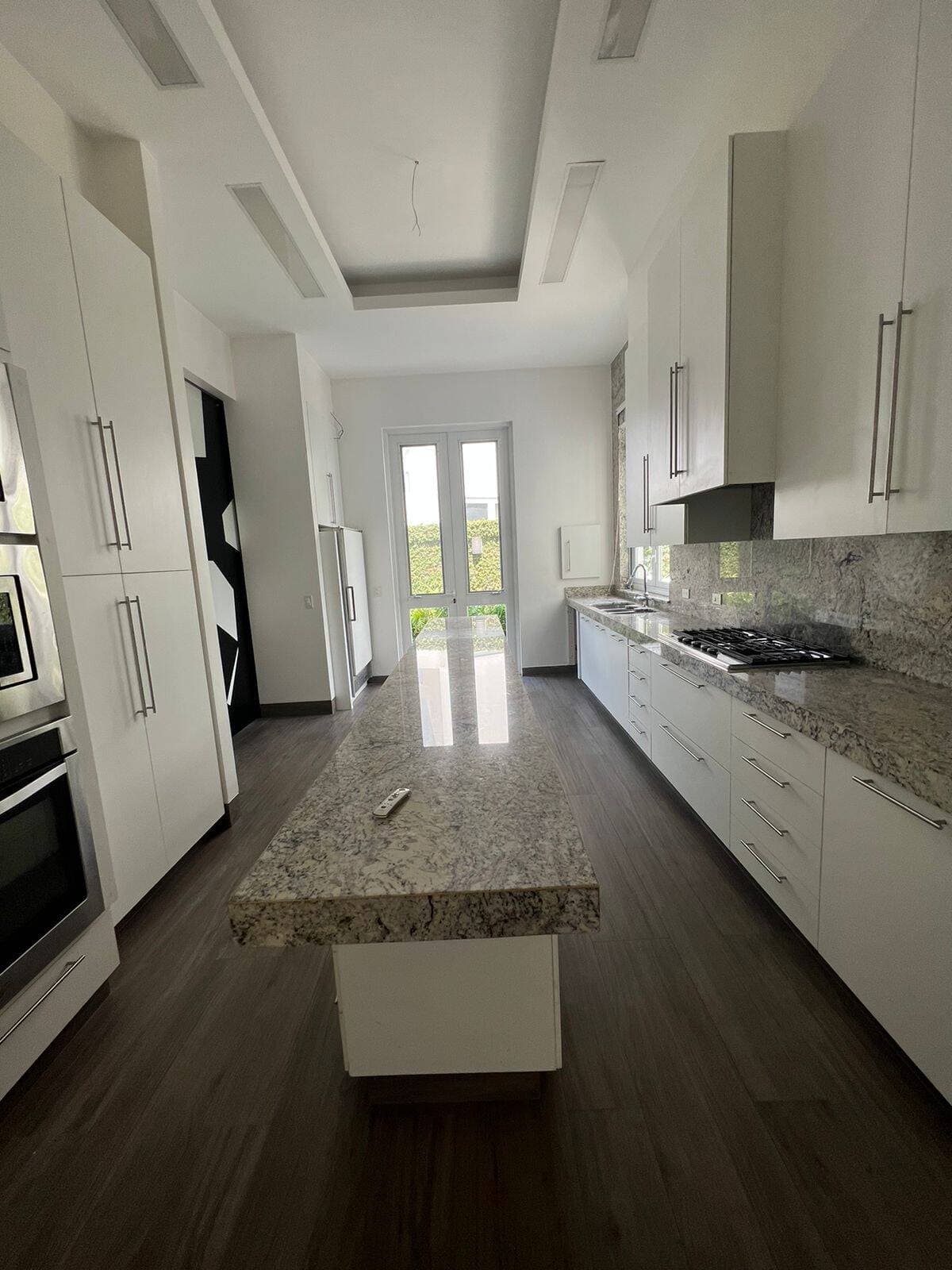 VILLA ESPECTACULAR AL LAGO EN PLAZA LAGOS — foto 8