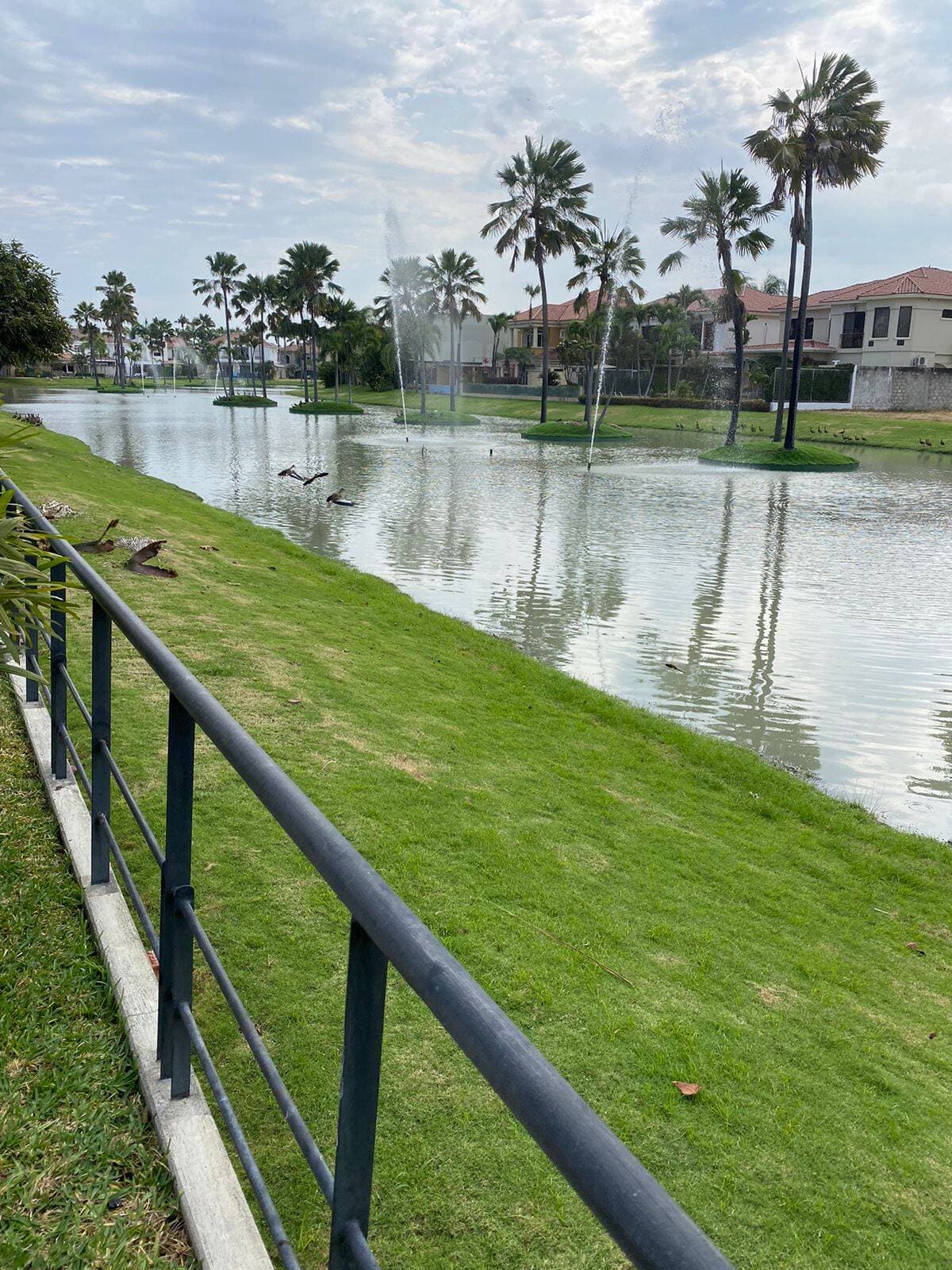 VILLA AL LAGO EN ENTRELAGOS AL LAGO — foto 1