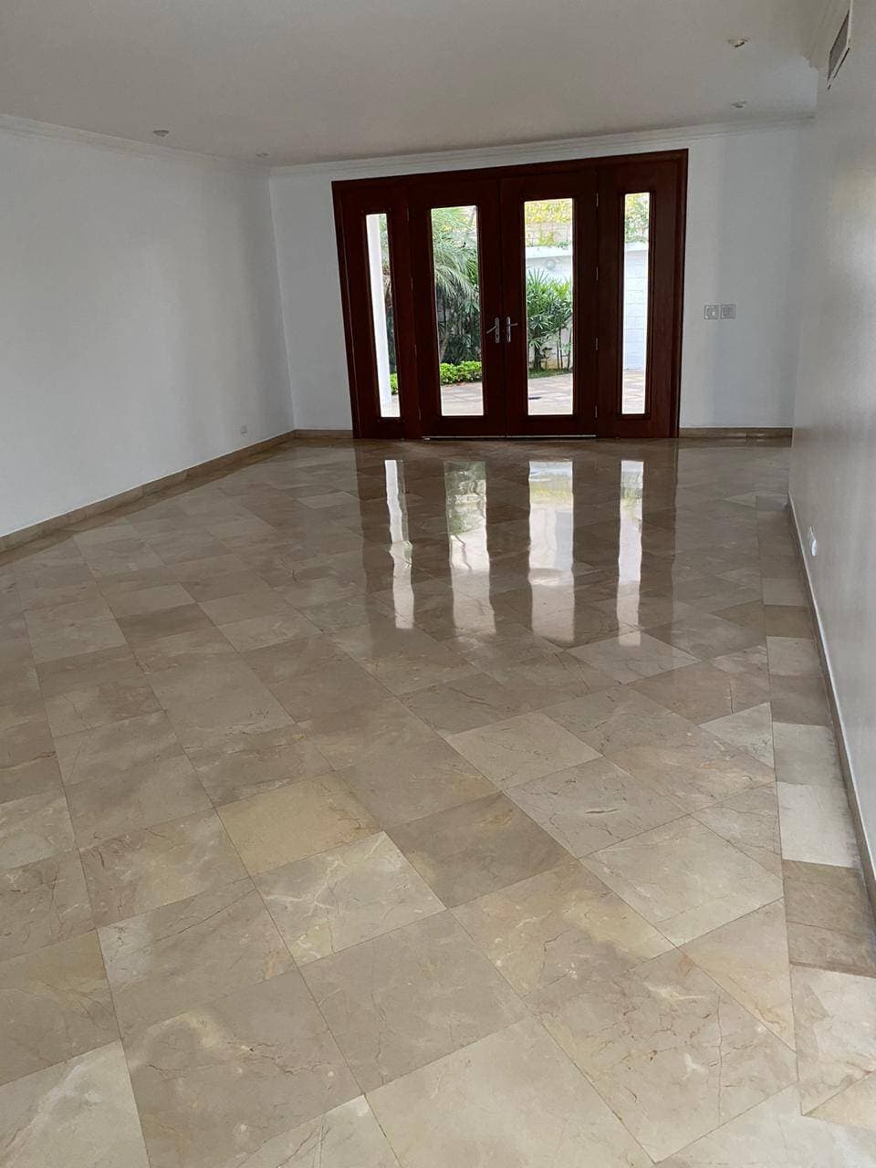 PRIMEROS KILOMETROS VILLA DE 4 DORMITORIOS MAS PISCINA — foto 11