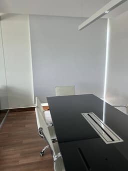 LOS  ARCOS SE VENDE O SE ALQUILA OFICINA MODERNA 101 MTS