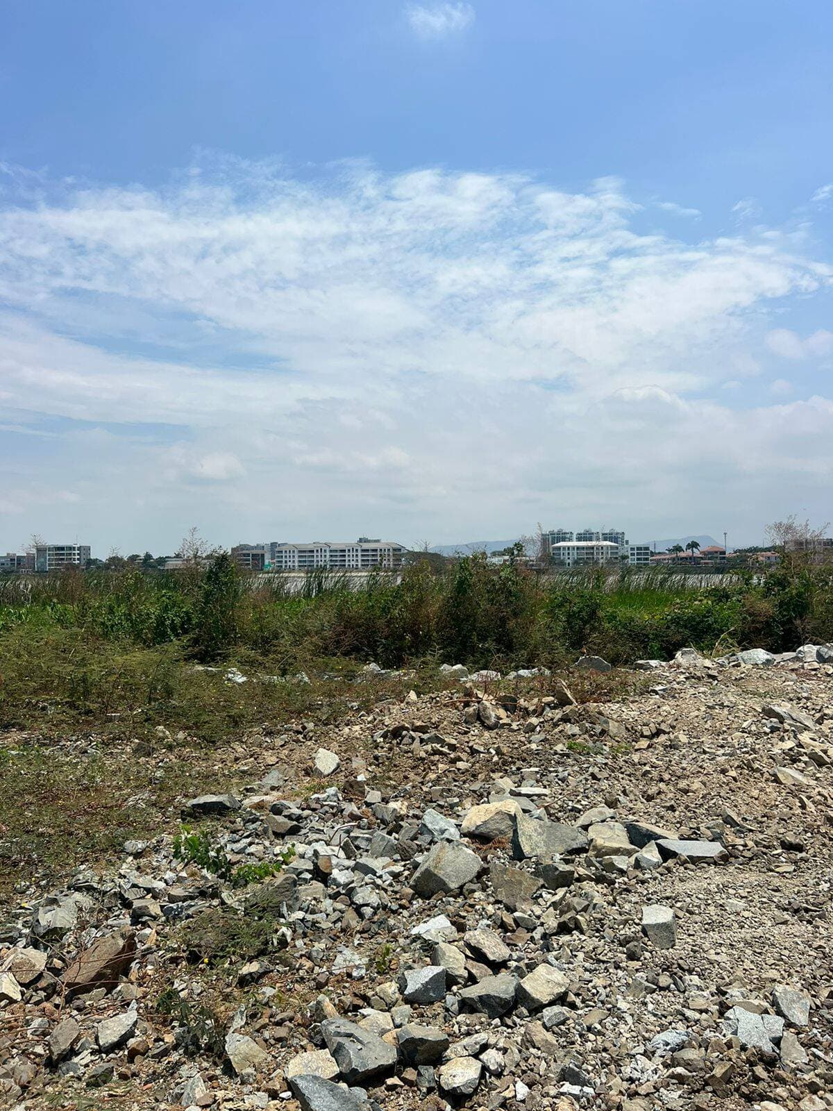 CANTABRIA TERRENO AL RIO MULTIFAMILIAR PARA 8 PISOS — foto 2