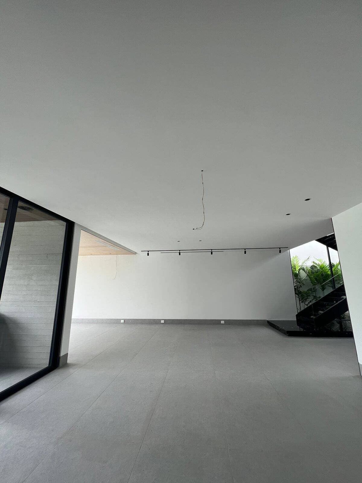BELLA CASA MINIMALISTA AL LAGO EN PACIFICA DE ESTRENO — foto 12