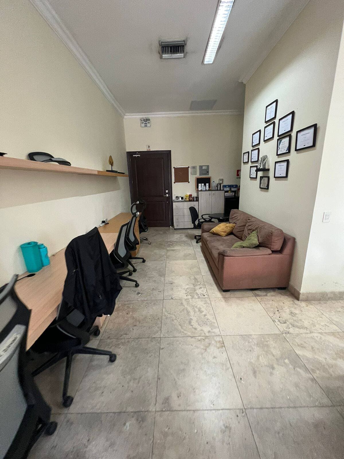 PLAZA LAGOS OFICINA CON O SIN MUEBLES 86 MTS — foto 3