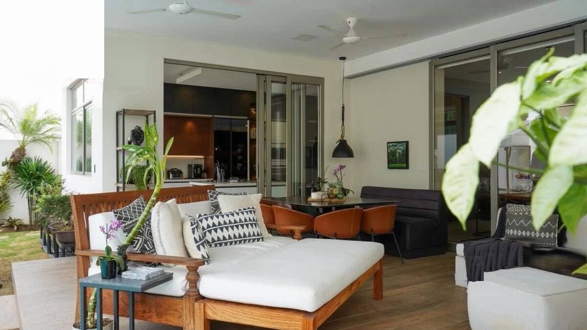 MOCOLI LINDA VILLA  DE 4 DORMITORIOS MODERNA EN VENTA — foto 1