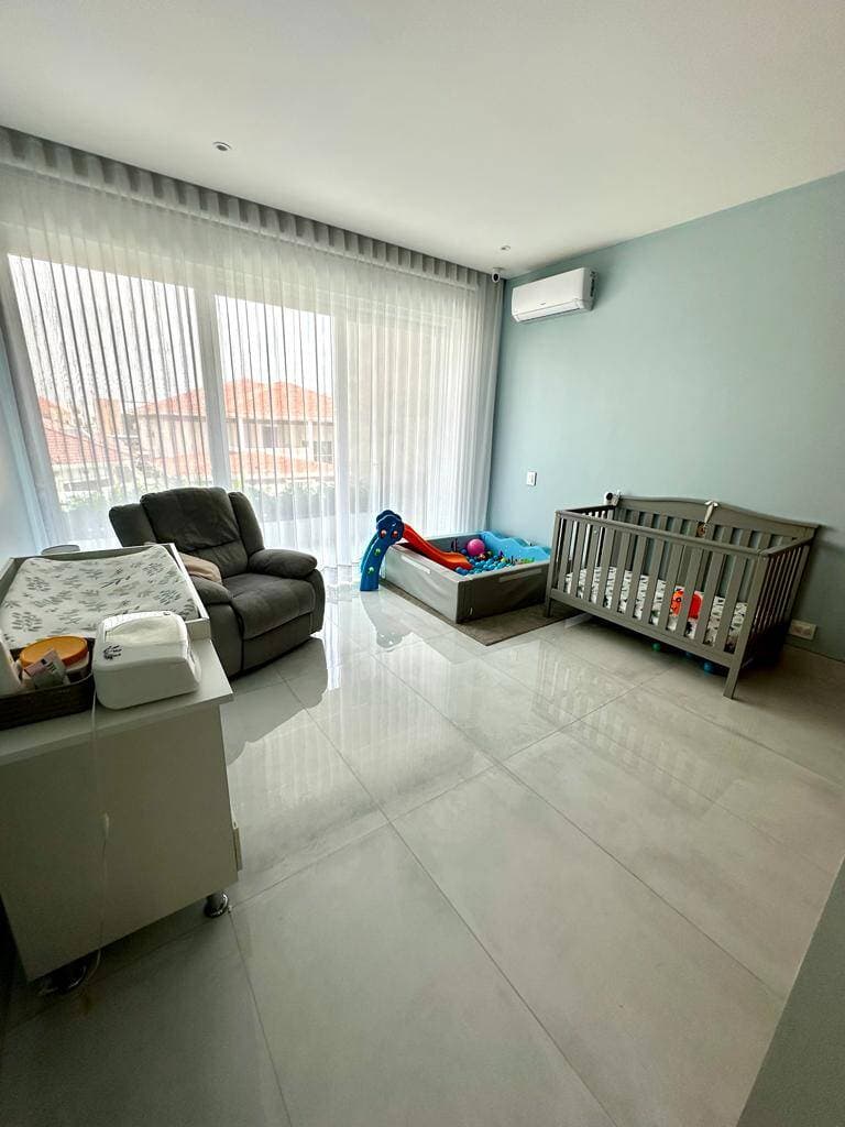 MOCO9LI LINDA VILLA DE 4 DORMITORIOS MUCHOS EXTRAS — foto 1