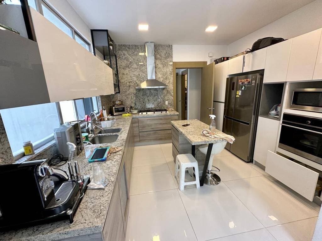 ARRECIFE  LINDA CASADE 4 DORMITORIOS EN VENTA CON PISCINA — foto 1