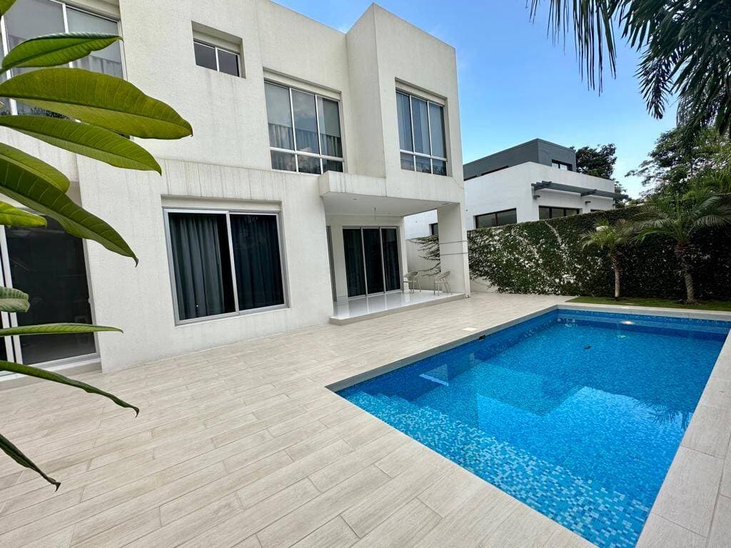 ARRECIFE  LINDA CASADE 4 DORMITORIOS EN VENTA CON PISCINA — foto 6