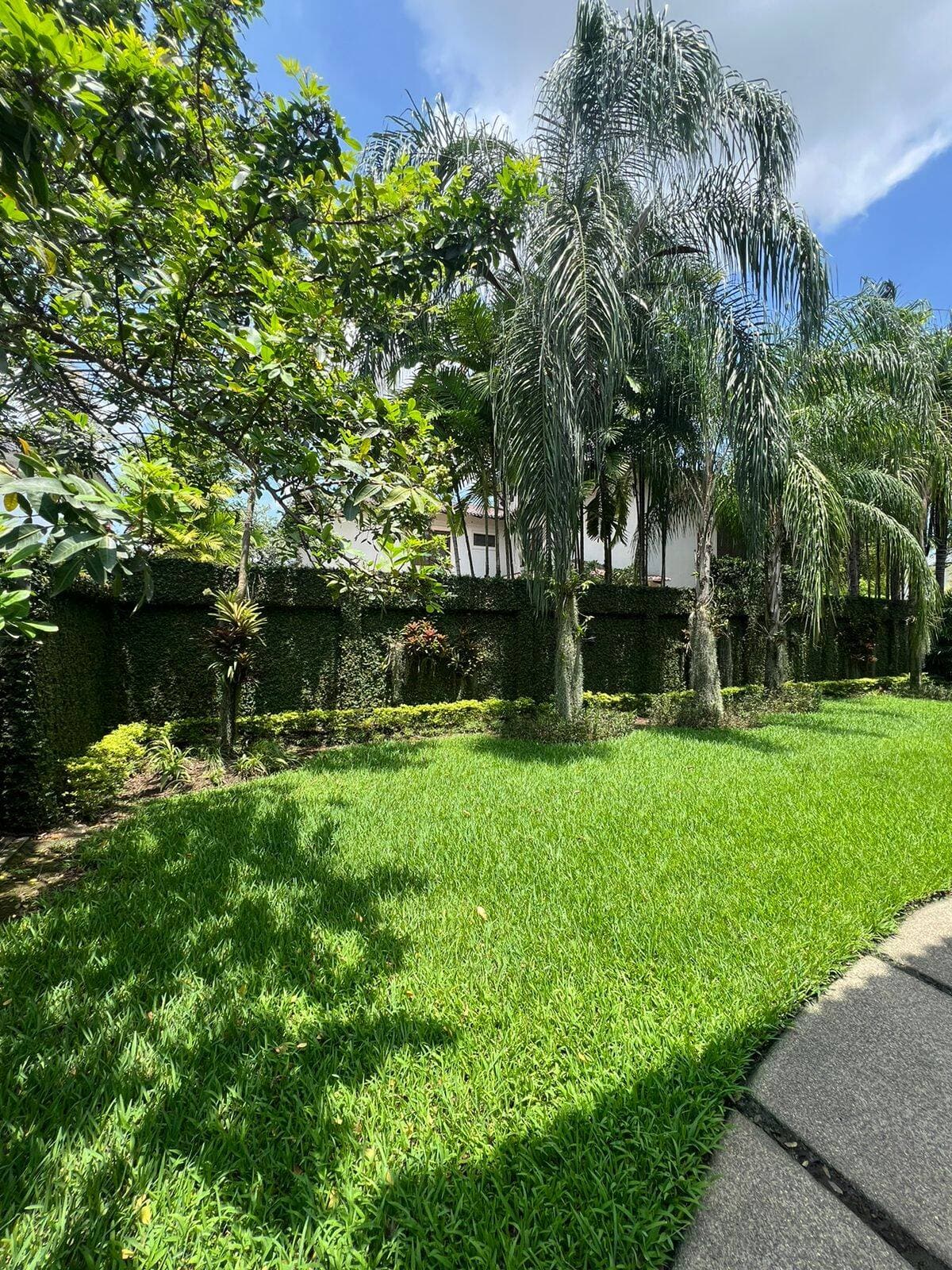 ALQUILER RIBERAS DE BATAN VILLA DE 5 DORMITORIOS — foto 2