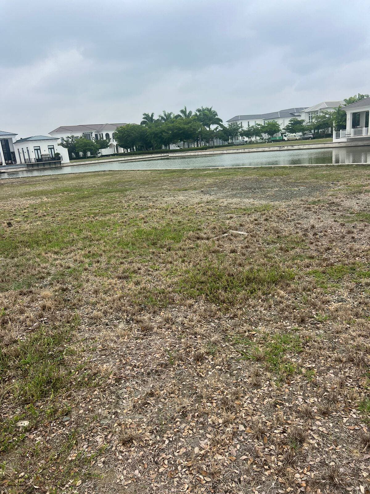 TERRENO ESPECTACULAR AL LAGO AMPLIO LAGO — foto 5