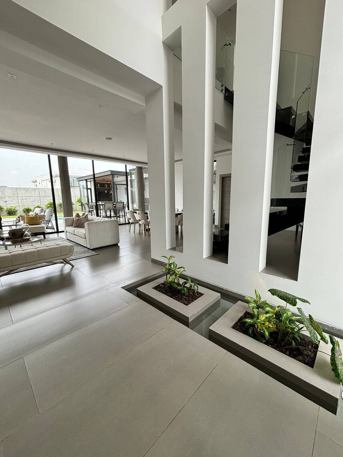VILLA MODERNA EN MOCOLI 571 MTS DE TERRENO 440 CONSTRUCCION — foto 13