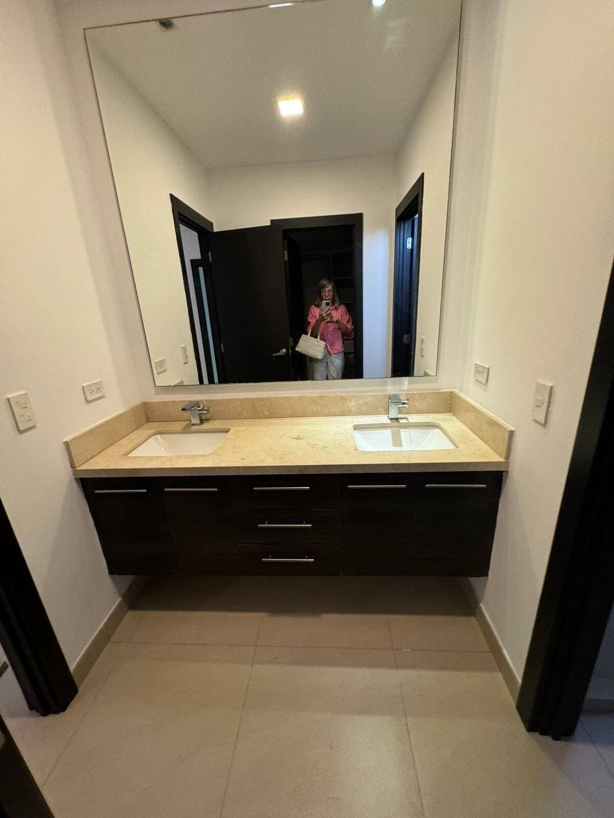 LINDA URBANIZACION CON PARQUE VILLA NUEVA ESTRENE — foto 7
