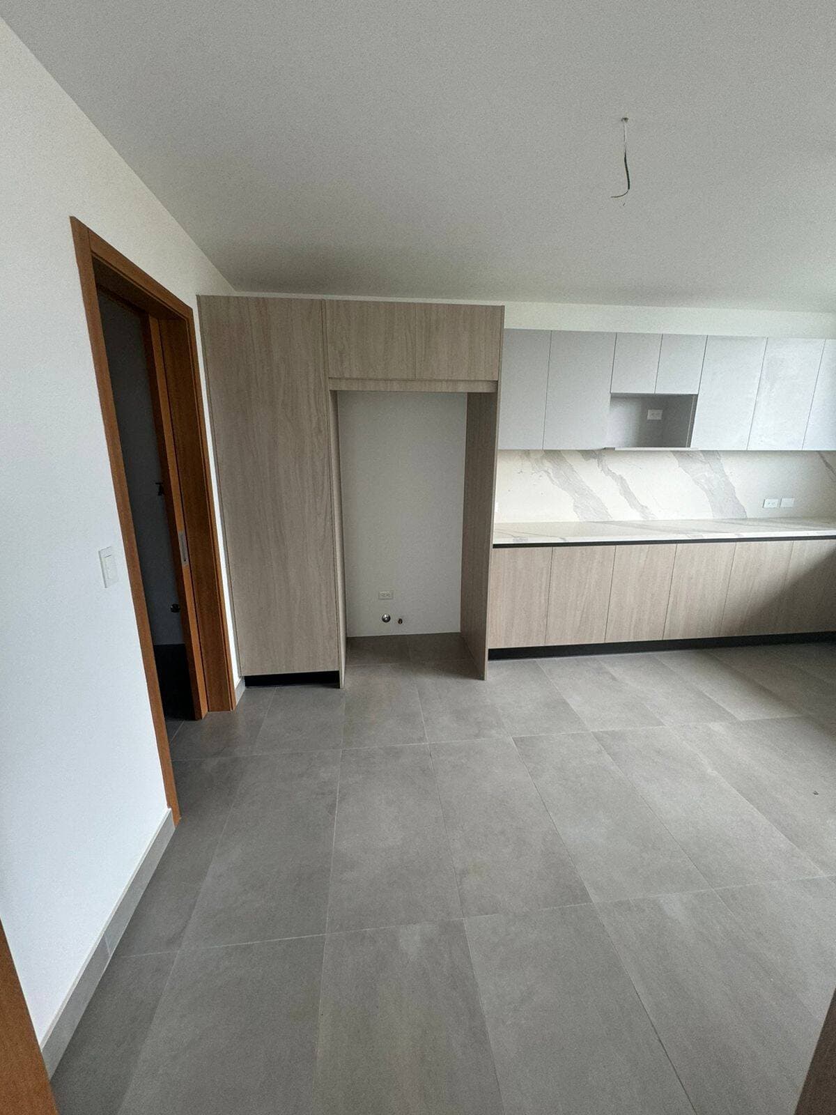 DEPARTAMENTO CON BALCON DE ESTRENO EN ICON BAY — foto 3