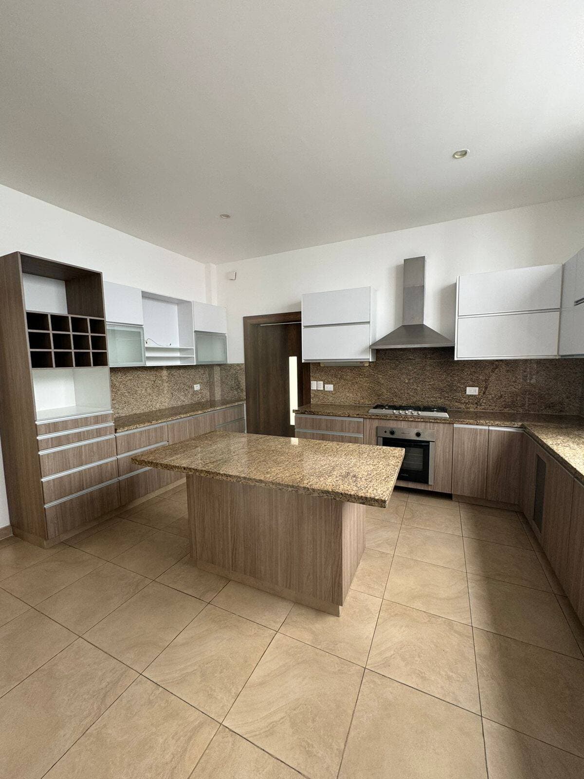 ARRECIFE VILLA EN ALQUILER  MOCOLI, 3 DORMITORIOS 3.5 BANOS JACUZZI — foto 15