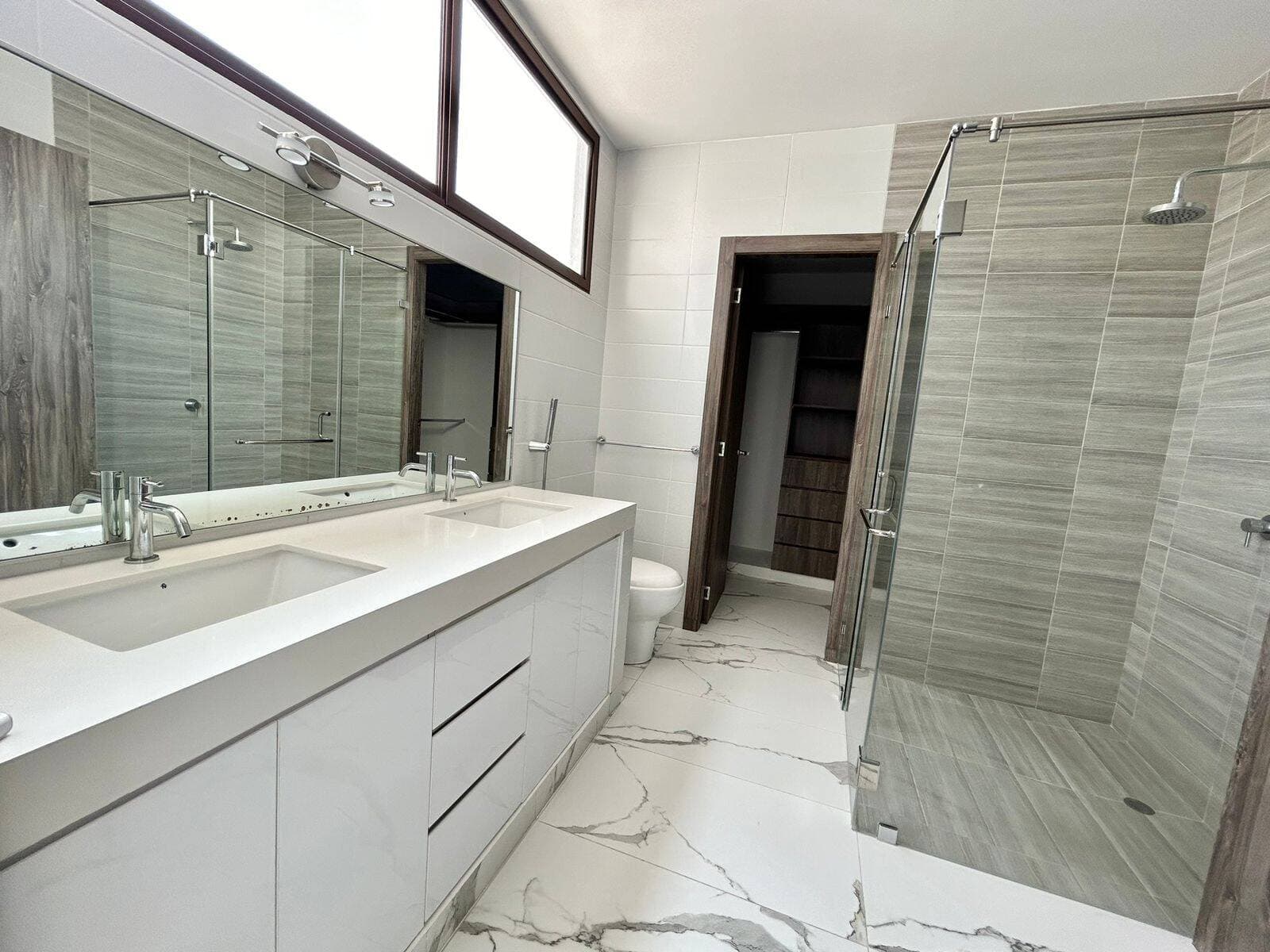 ALQUILER VILLA EN MOCOLI DE 3 DORMITORIOS 3.5 BANOS, PERGOLA — foto 3