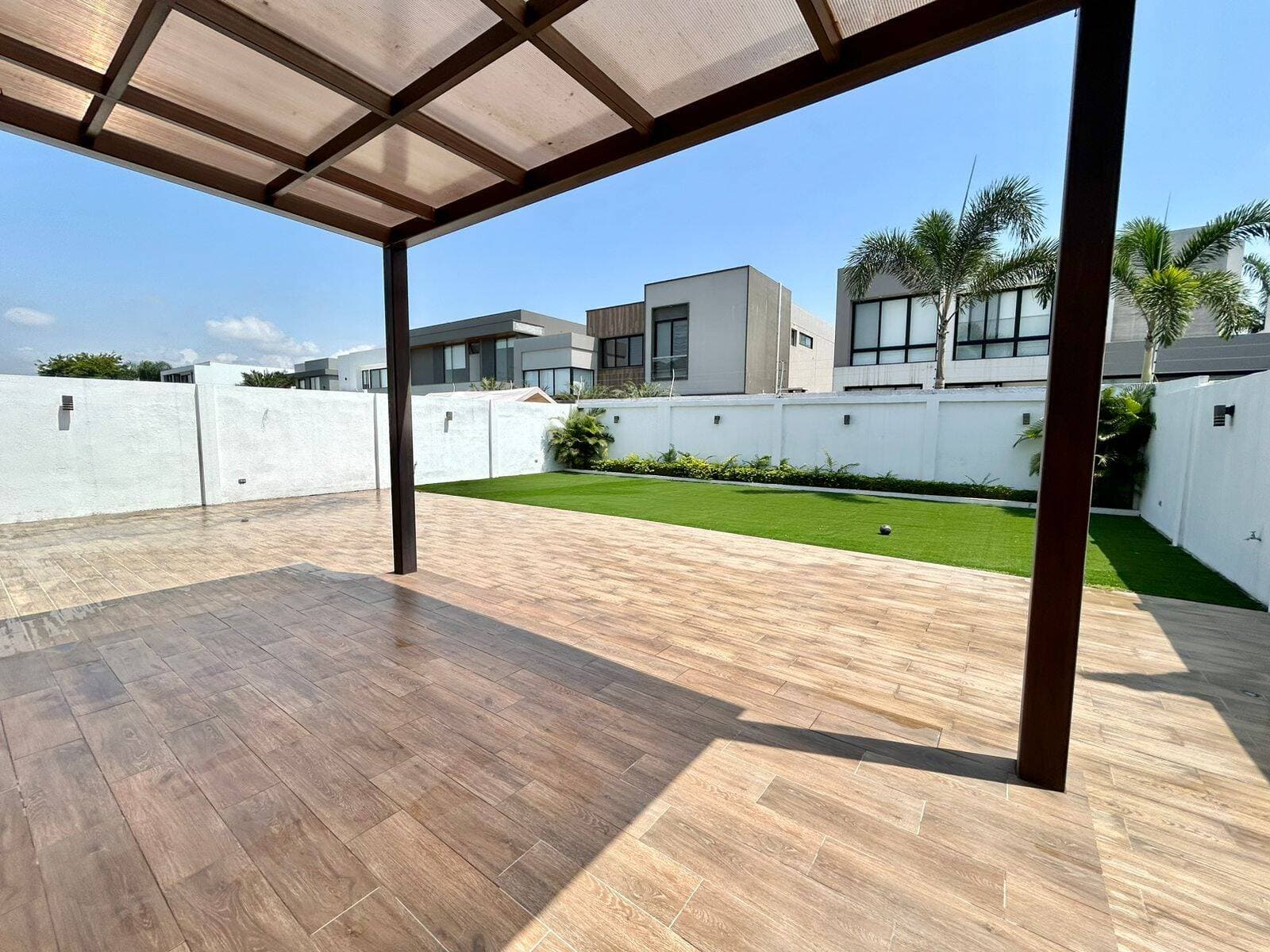 ALQUILER VILLA EN MOCOLI DE 3 DORMITORIOS 3.5 BANOS, PERGOLA — foto 14