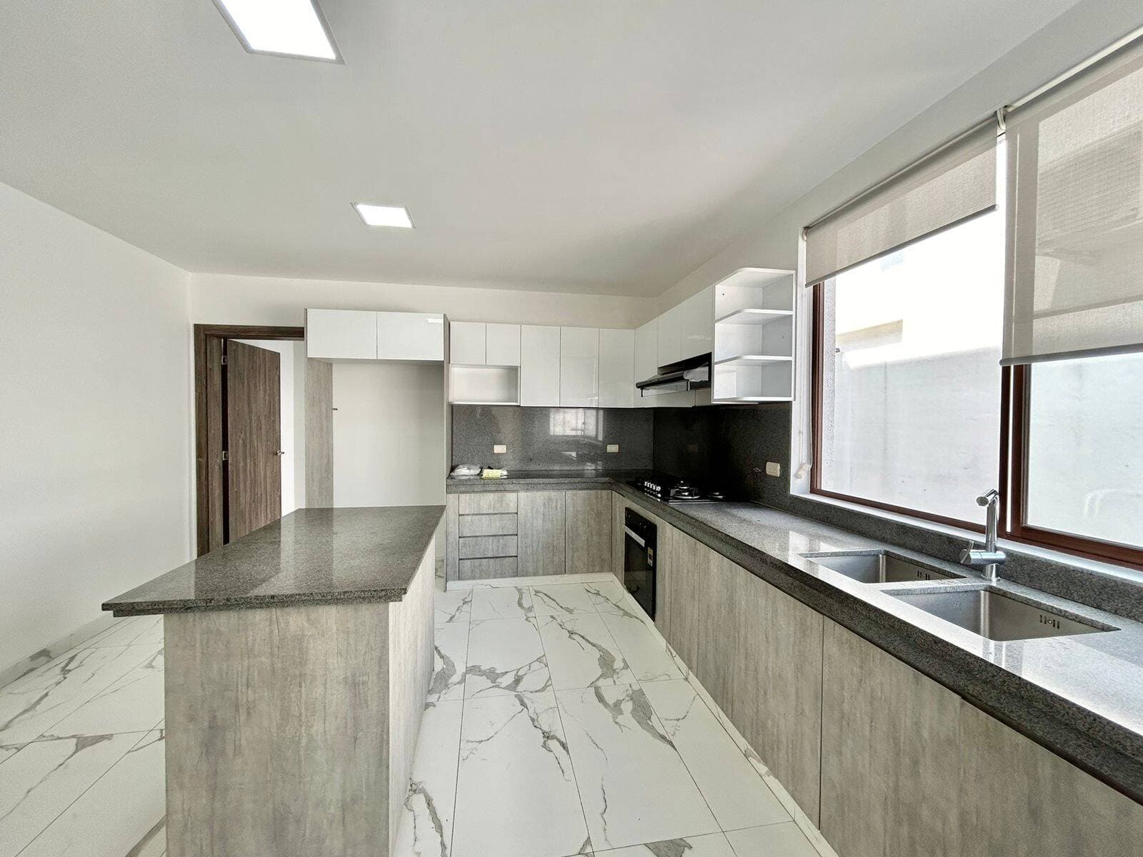 ALQUILER VILLA EN MOCOLI DE 3 DORMITORIOS 3.5 BANOS, PERGOLA — foto 12